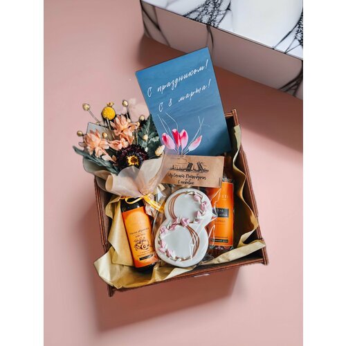 Подарочный набор bon marche spb женский подарок на день рождения с косметикой / подарок девушке / подруге / жене / маме / коллеге