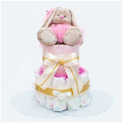 Тортик из японских памперсов для новорожденной девочки 'Очарование' с мягкой игрушкой Зайка Ми и латексными розами, с декором ручной работы в кремовых, золотых и розовых тонах, двухъярусный