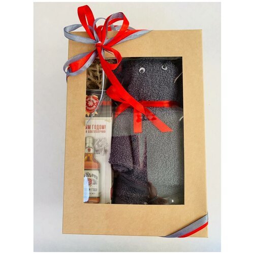 Подарочный набор для мужчин на Новый год геля для душа 'Виски' и махрового полотенца, оригинально сложенного в виде Медведя