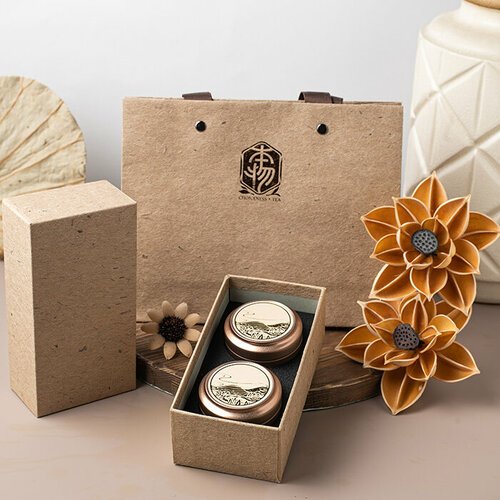 Подарочный набор с ароматным чаем «Тон Юн»