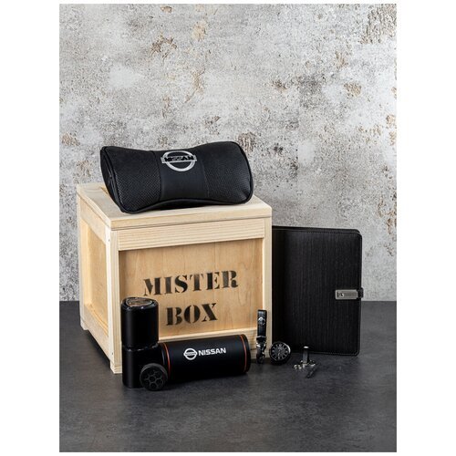 Подарочный мужской набор для автолюбителя MISTER BOX NISSAN BOX , деревянный ящик с ломом