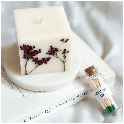 Подарочный набор True Love - Декоративная свеча, мраморная подставка и спички для свечей