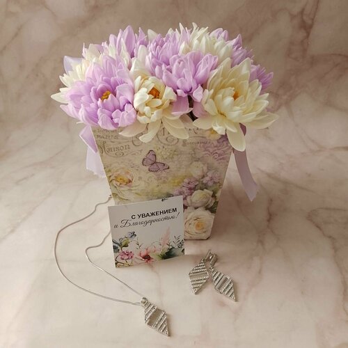 Подарочная коробка с мыльными цветами 'С уважением и благодарностью', ароматная композиция, подарок преподавателю