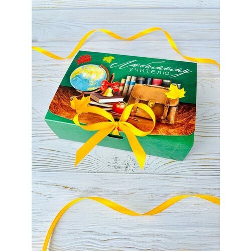 Подарочный набор 'Любимому учителю', орехи, цукат ананаса